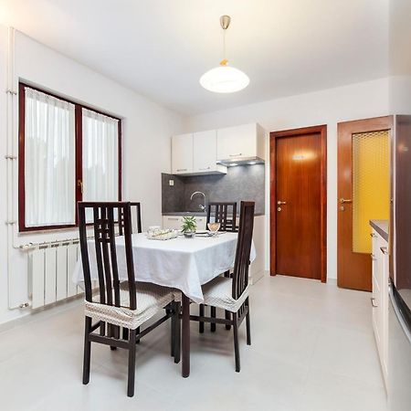 Apartments Carmelo ロヴィニ エクステリア 写真