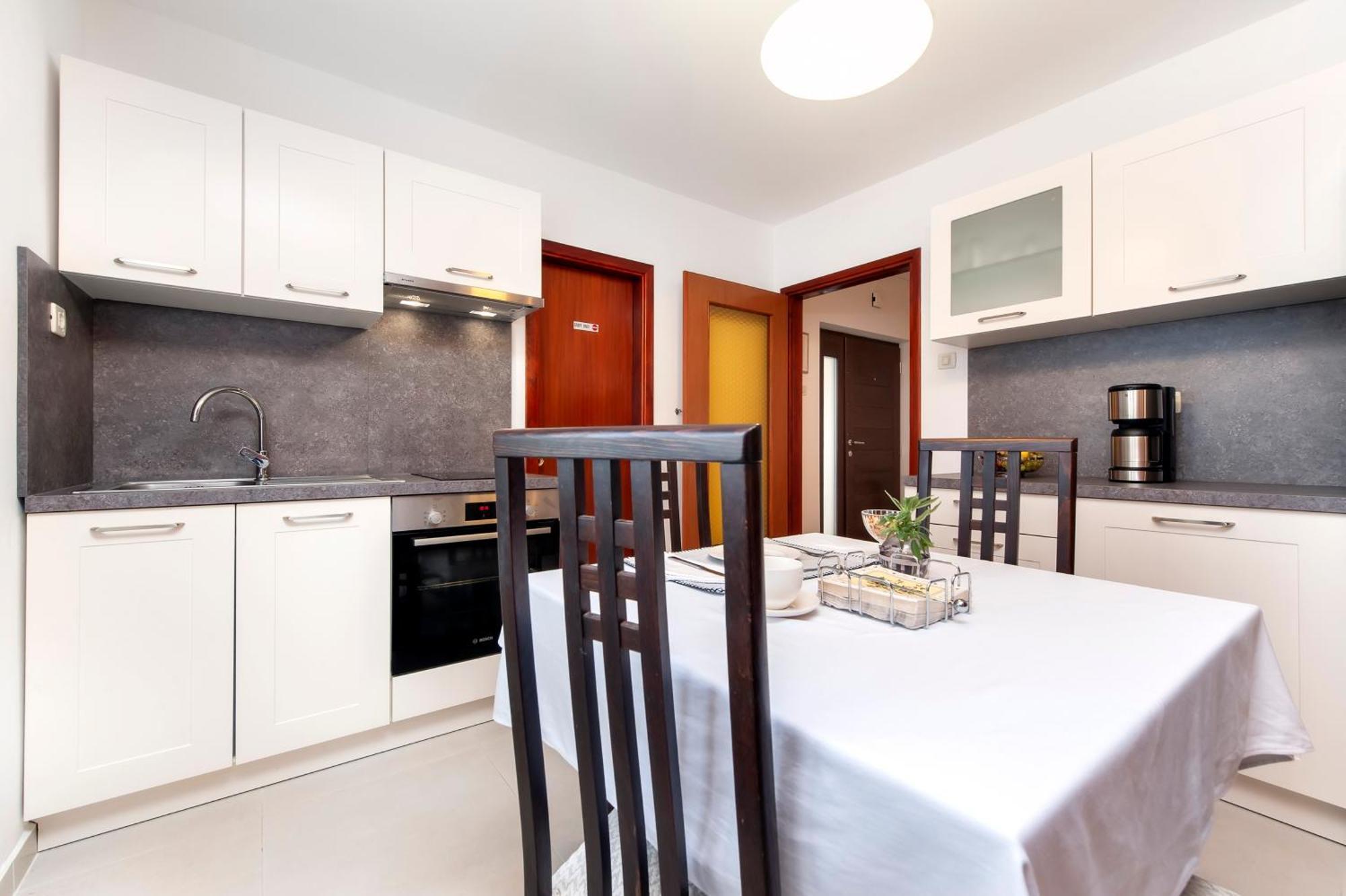 Apartments Carmelo ロヴィニ エクステリア 写真