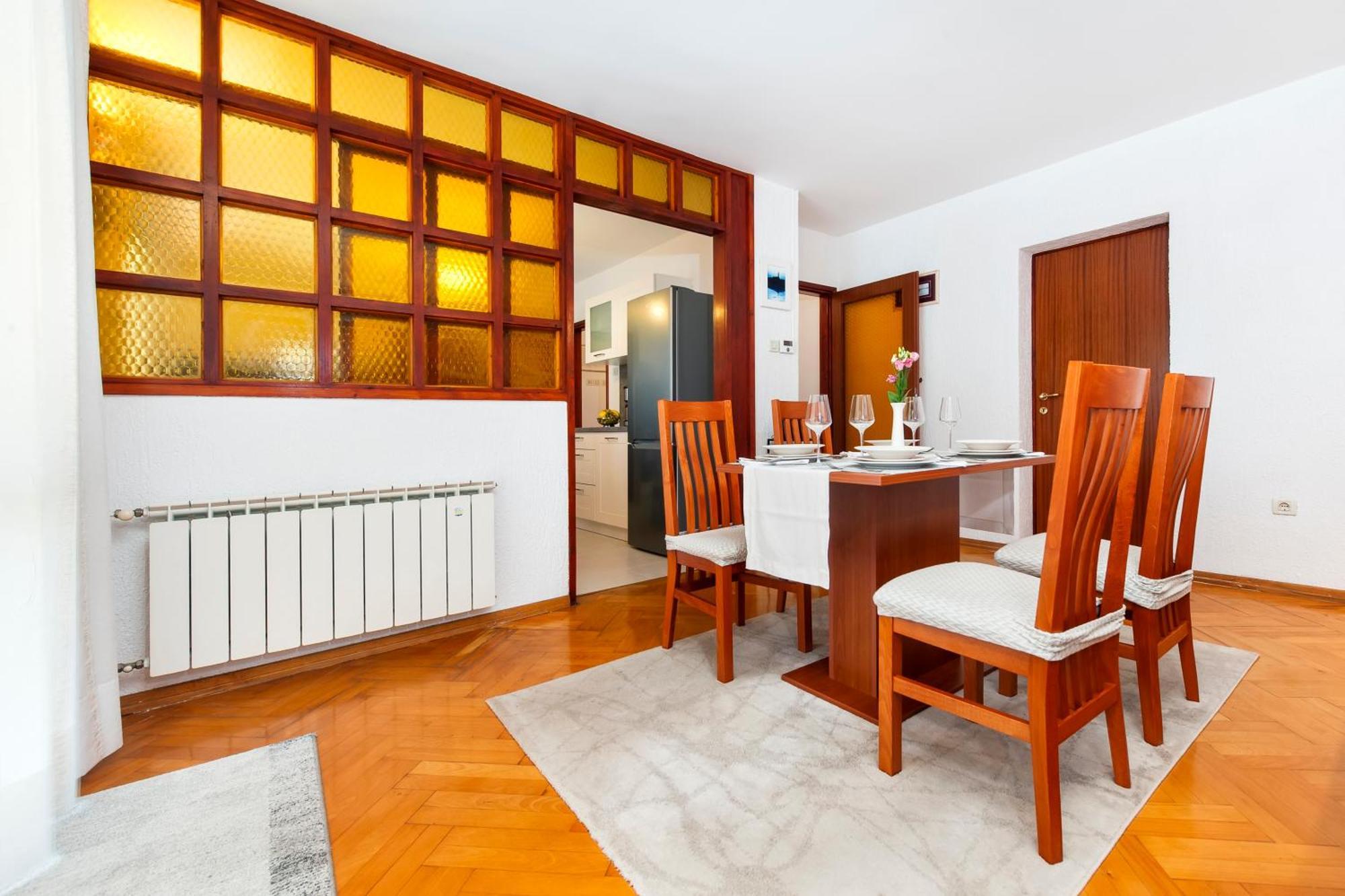 Apartments Carmelo ロヴィニ エクステリア 写真